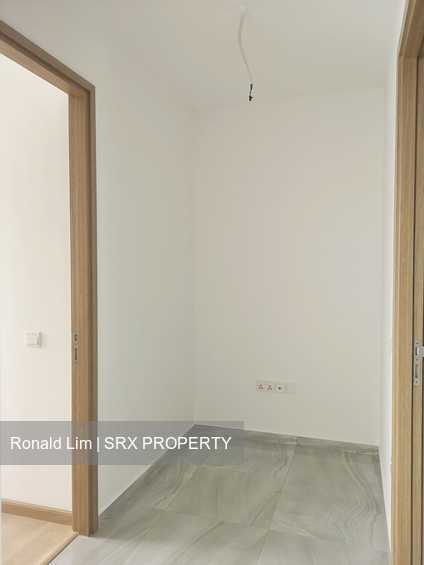 High Park Residences (D28), Apartment #204163611